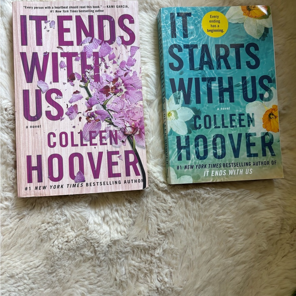 Colleen Hoover Book Set - It Ends With Us & It Starts With Us